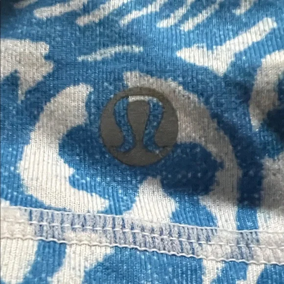 Lululemon Blue and White Tank Top Women’s Size 4 - Picture 2 of 6